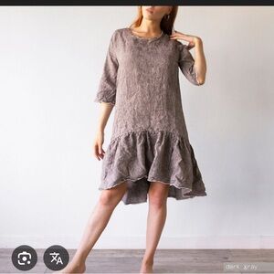 Match Point High-Low Ruffle Hem Dress oversized in Dark Gray 100 % linen
